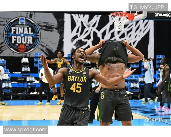 火箭与勇士激战四月末季后赛精彩回顾与战术分析